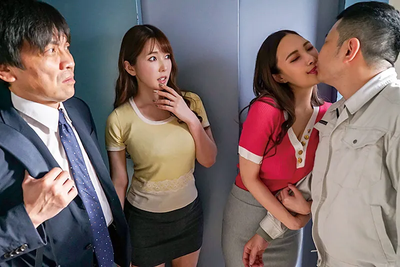2 cặp bà xã gã chồng trao đổi lẫn nhau để giải quyết việc nhàm chán bao năm